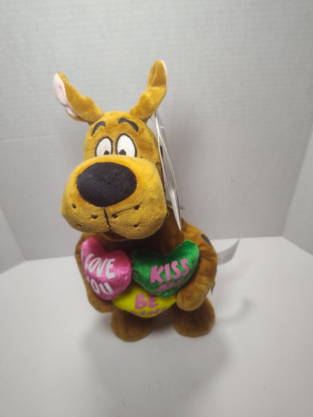 Gemmy Scooby-Doo 13" Animated Dancing Valentine Plush I Love You Kiss Me